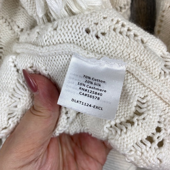 INTERMIX Brady Pointelle Silk-Cotton Wrap Cardigan in White Size Medium. - Picture 5 of 13